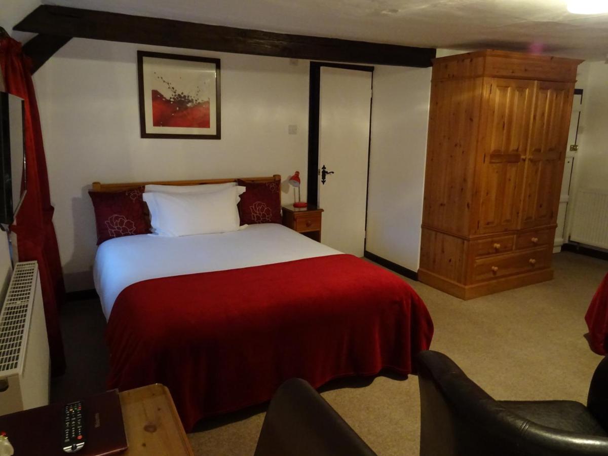 Quiet Woman House Bed & Breakfast Halstock Exterior photo
